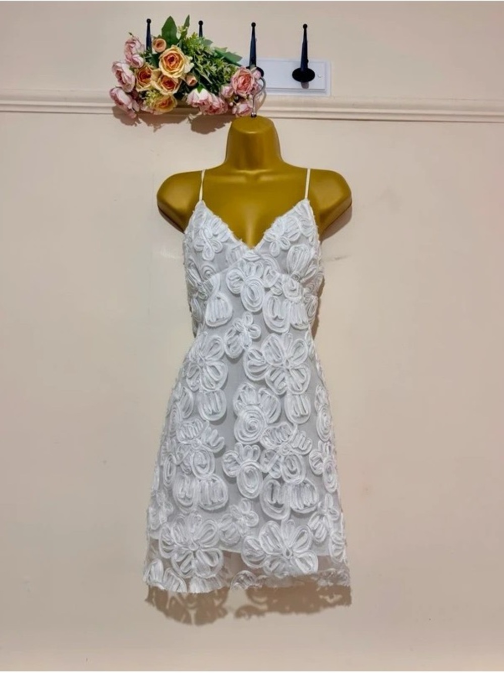 White Floral Appliqué Spaghetti-Strap Maxi Dress